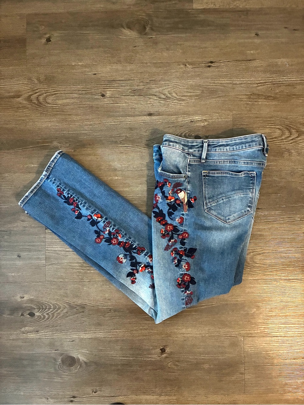 driftwood kelly bird Floral embroidered jeans Sz 28 boho bohemian